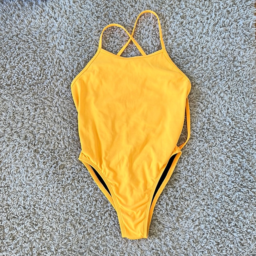 Jolyn size 28